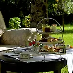 Brooklodge & 4* Macreddin Village