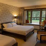 Brooklodge & Hotel 4*