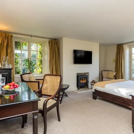 Brooklodge & 4*