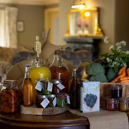 Brooklodge & Macreddin Village