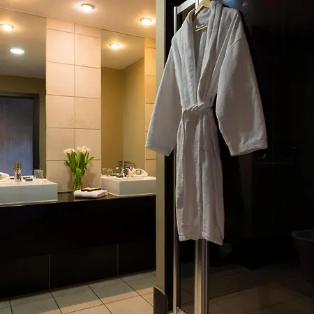 Brooklodge & Hotel 4*
