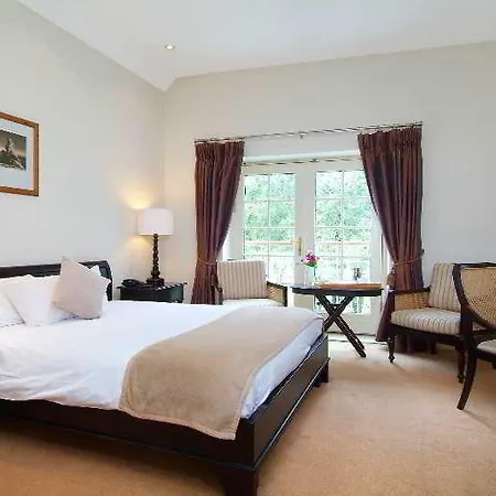 Brooklodge & Hotel 4*