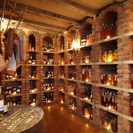 Brooklodge & 4* Macreddin Village