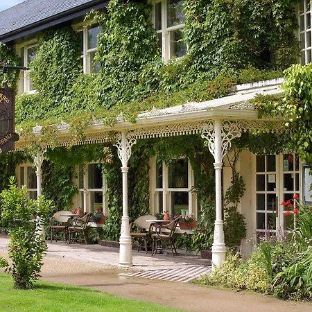 Brooklodge & Szálloda