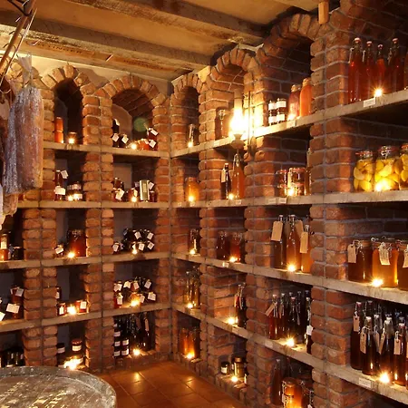 Brooklodge & Macreddin Village