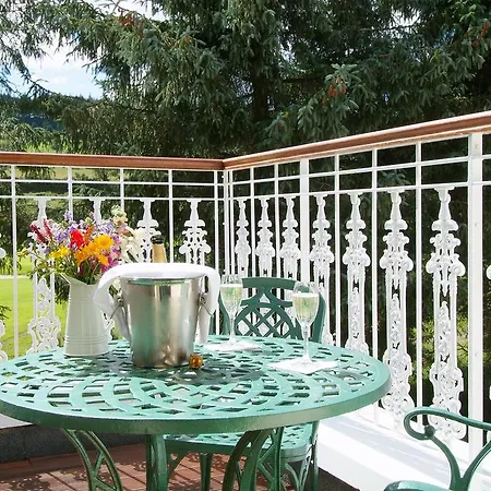 Brooklodge & Macreddin Village