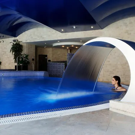 Brooklodge & Szálloda