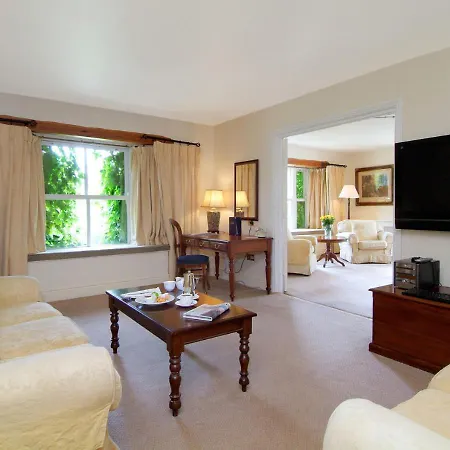 Brooklodge & Hotel 4*
