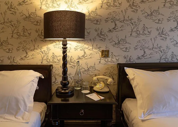 Brooklodge & Macreddin Village