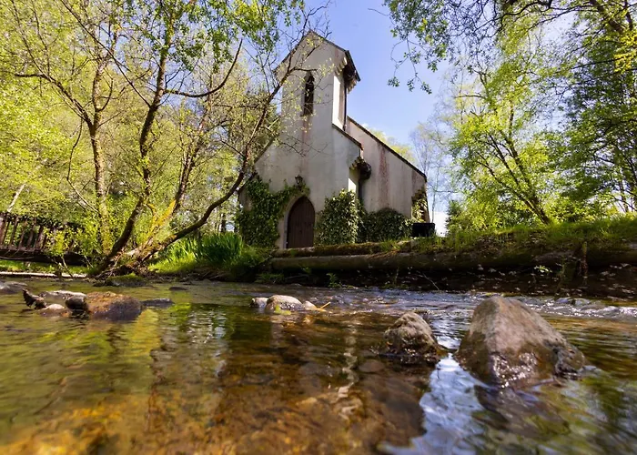 Brooklodge & Отель