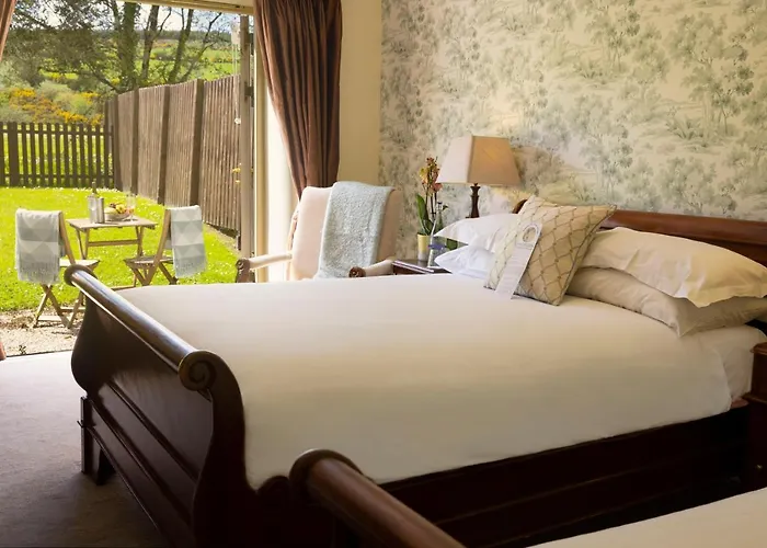 Brooklodge & Отель 4*