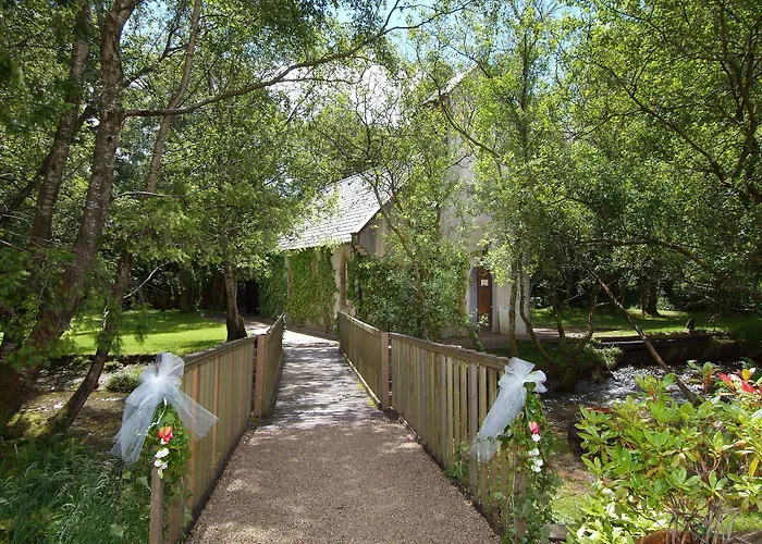 Brooklodge & 4* Macreddin Village