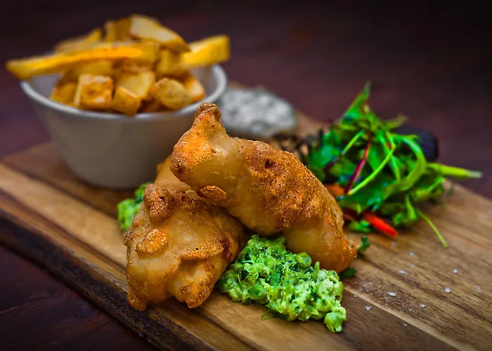 Отель Brooklodge &